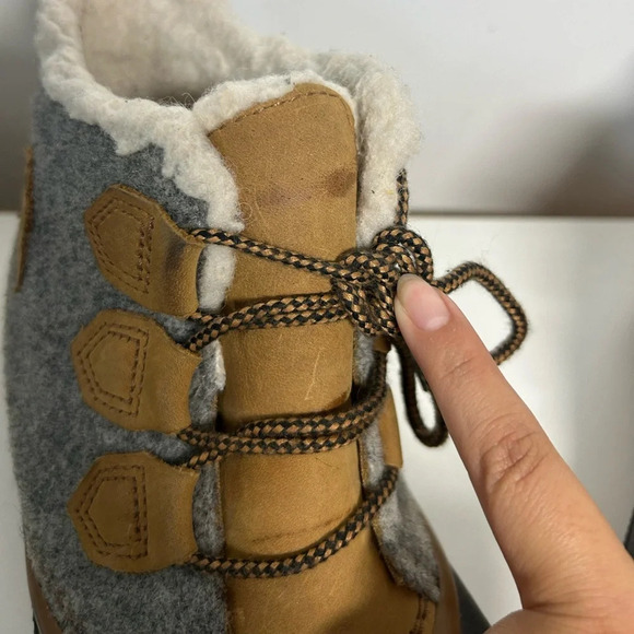 SOREL Out N’ About Plus Waterproof Leather & Felt Ankle Boots size 10.5 - Picture 11 of 12